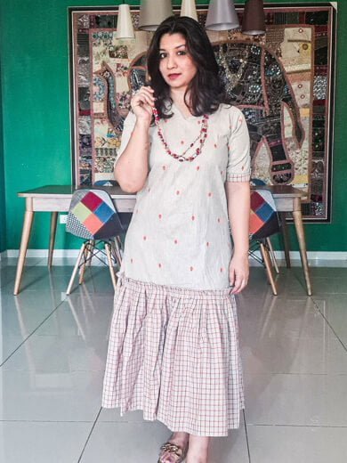 Linen flarry curvy dress in beige and orange chex