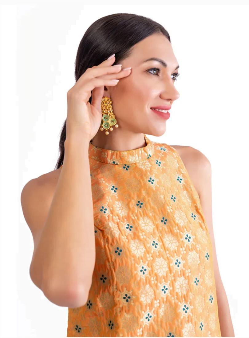 Halter neck tunic with stylish slant cut Salwar Suit 2